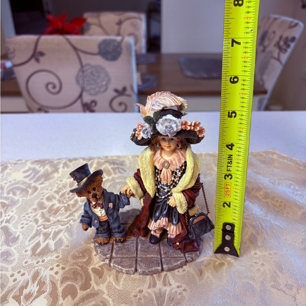Boyd CollectionYesterday’s Child “ Amy and Edmund” - Picture 5 of 5